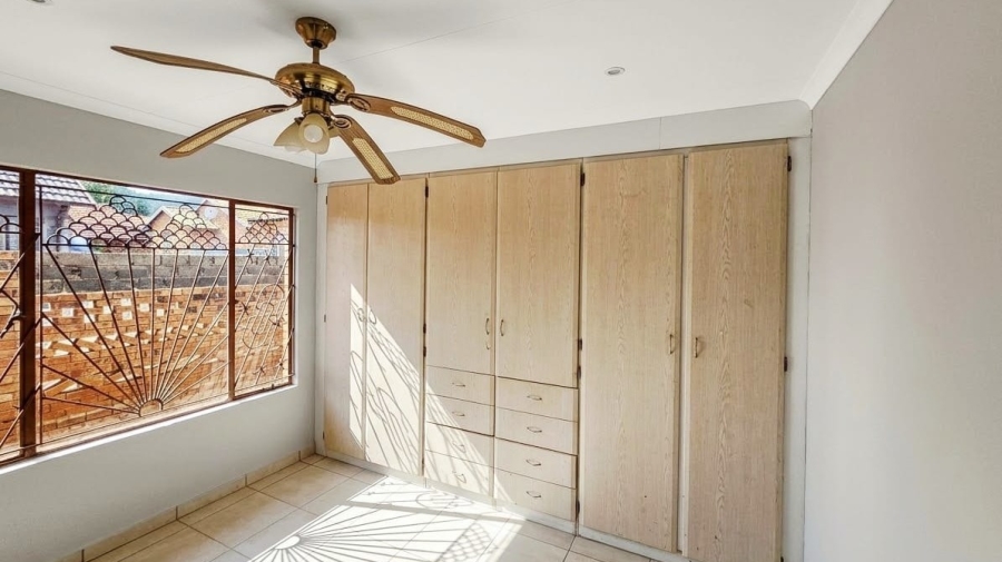 3 Bedroom Property for Sale in Tlhabane West North West